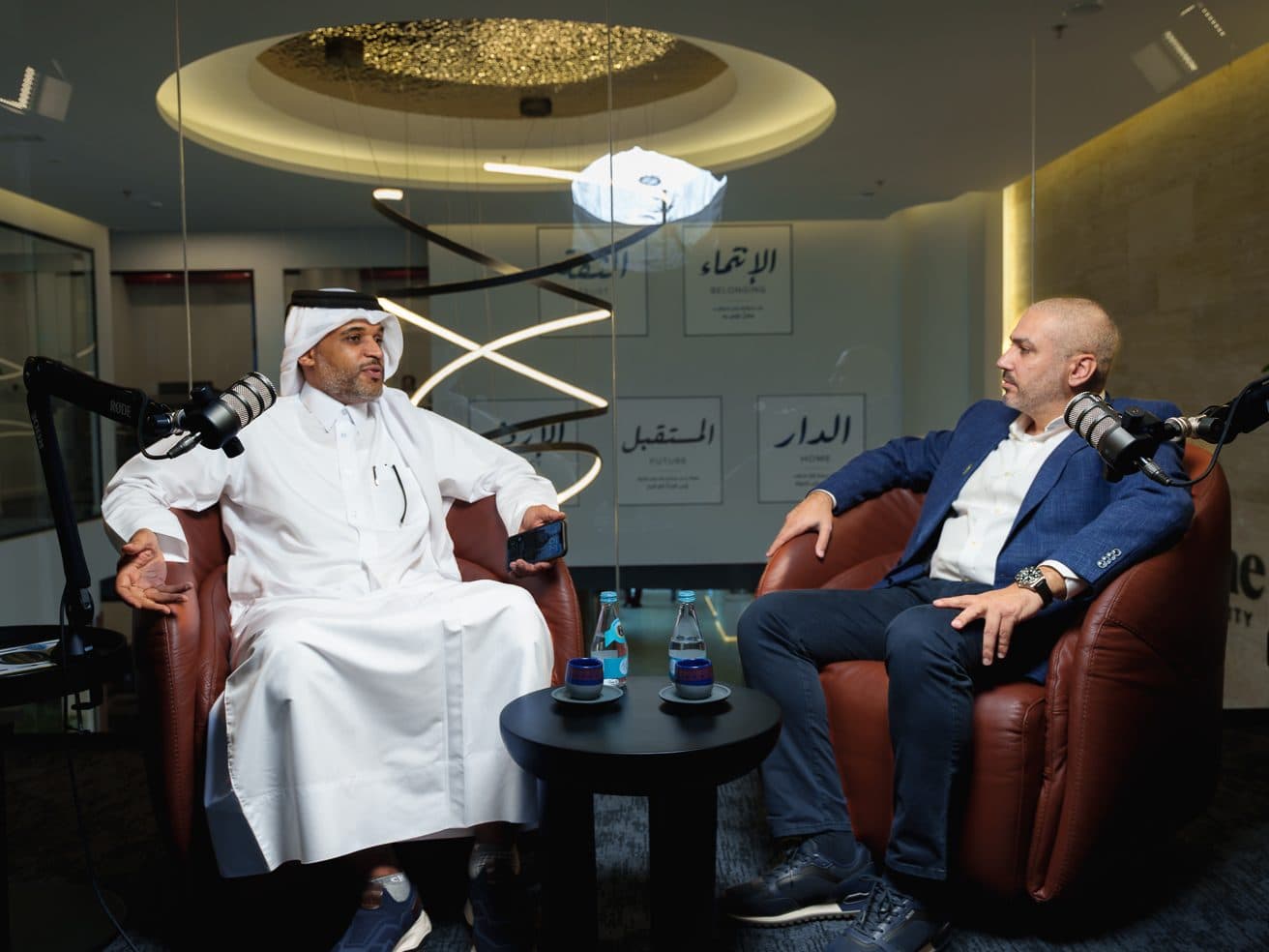 هل تشتري عقاراً على المخطط في قطر؟ تحقق من ترخيص المطور وموافقة المشروع للبيع على المخطط وحساب الضمان قبل الاستثمار، مع عقارات وكابستون للعقارات.